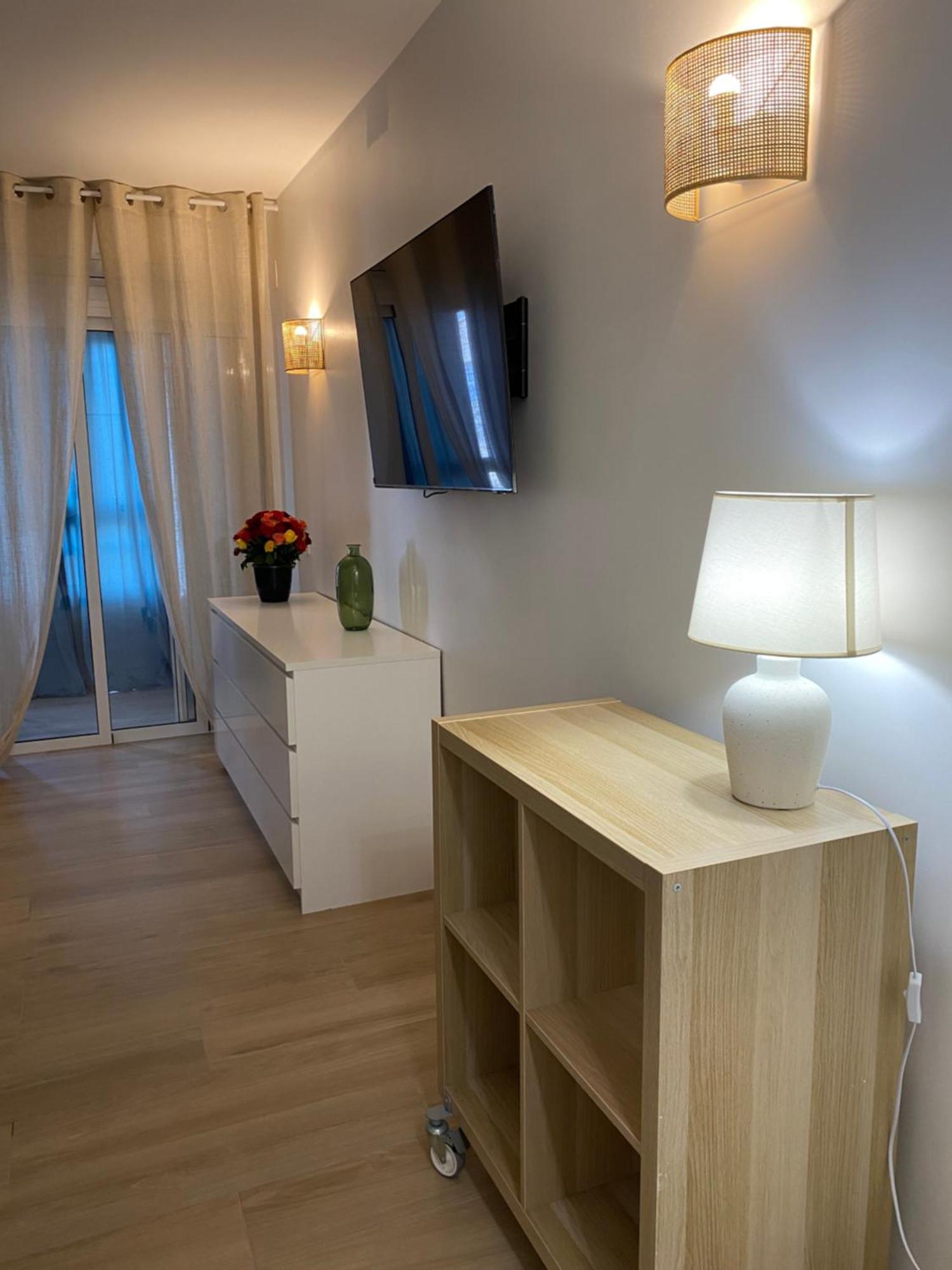 Vista Mar Apartment ตอร์เรโมลิโนส ภายนอก รูปภาพ